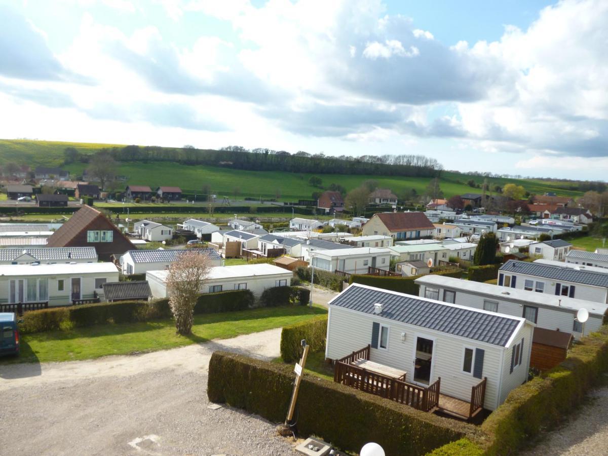 Auberge Des Etangs Roussent Zewnętrze zdjęcie